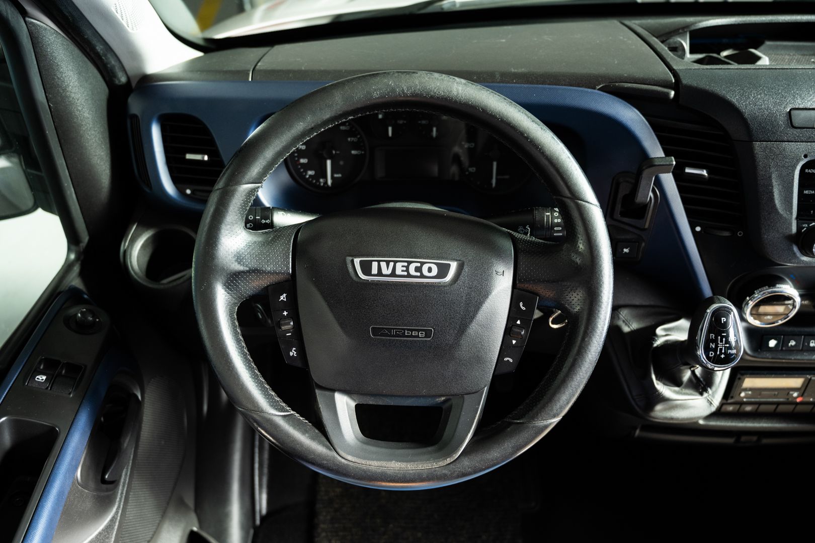 Zambetti Bus - Iveco Daily Tourys - Dettaglio 02