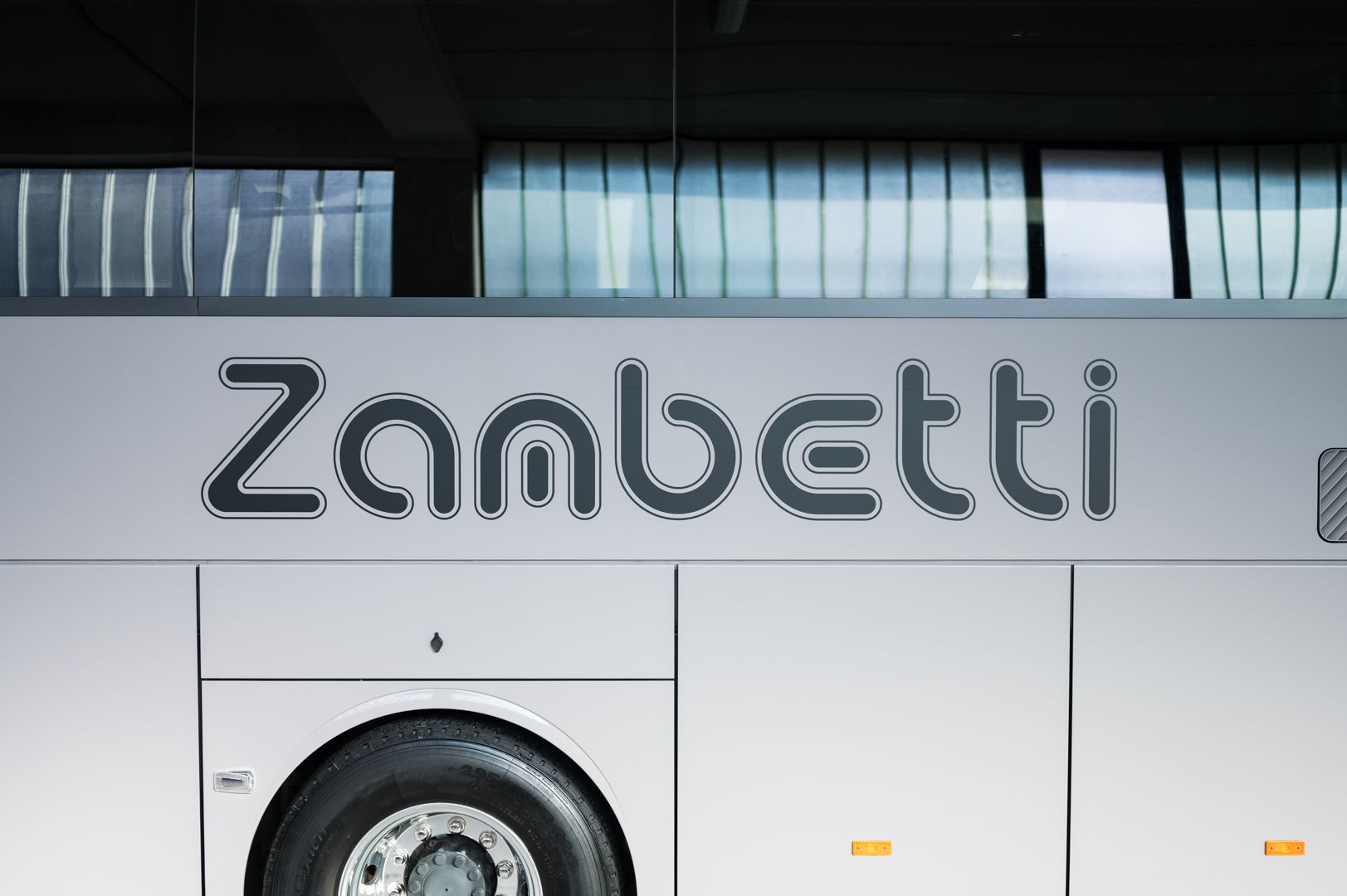 MERCEDES TOURISMO 15 RHD 2023 Zambetti bus