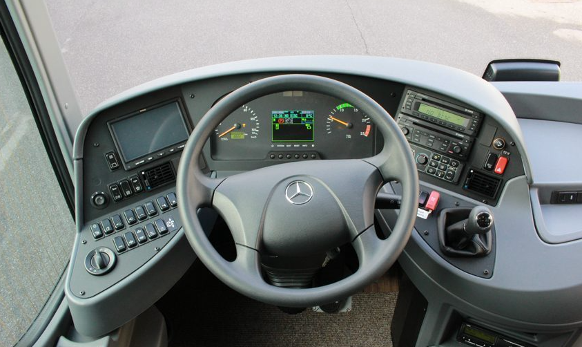 zambetti bus mercedes tourismo 