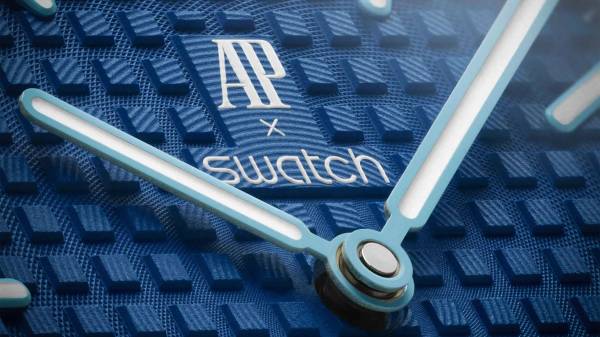 The Democratization of an Icon: Swatch x Audemars Piguet and the "Royal Pop" Sensation