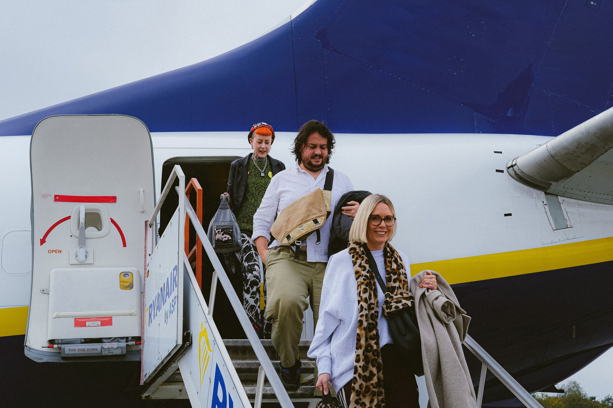 Team getting off the plane