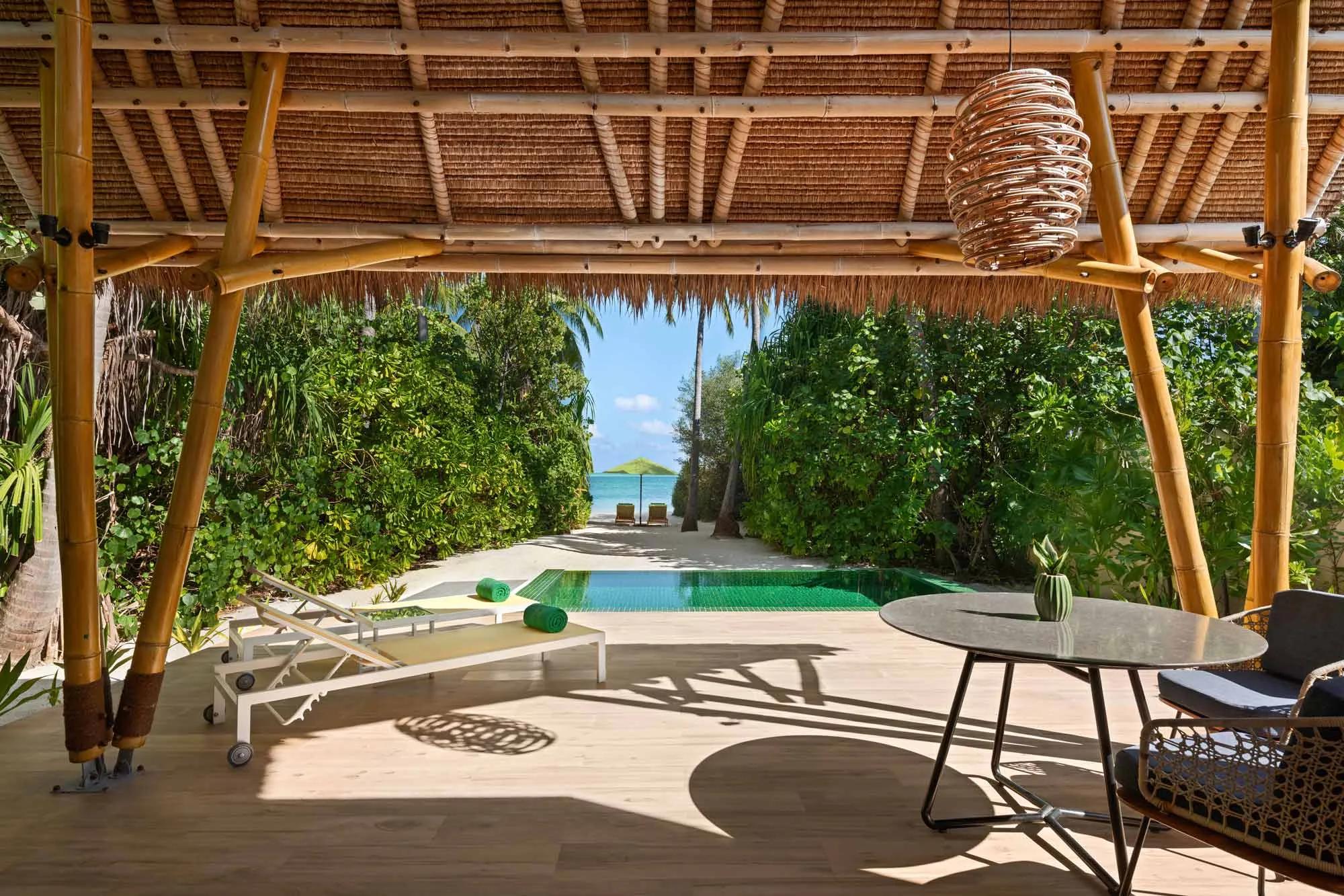 A Beach Villa with Pool's terrace and private 5x3 m pool