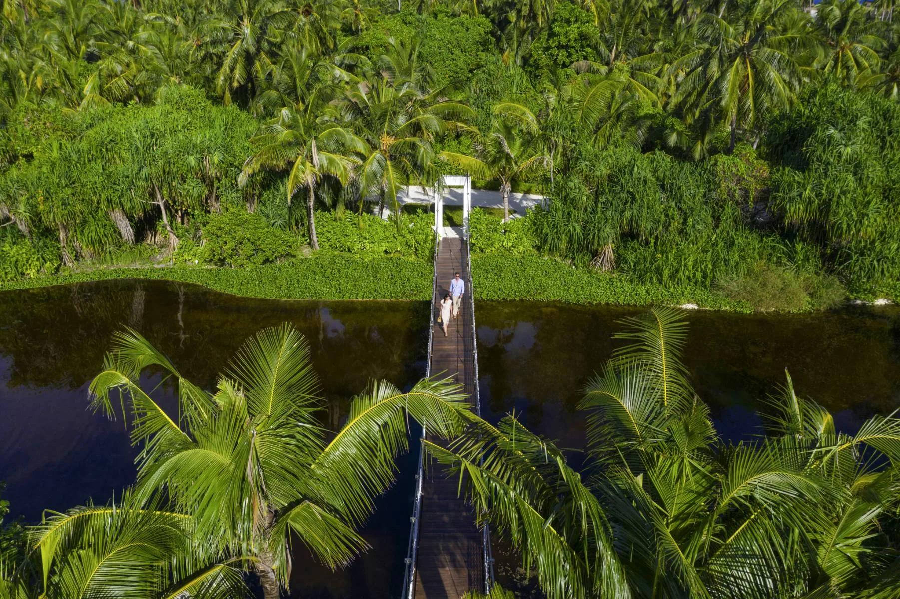 The natural lake bridge crossing Maamutaa Island's central lagoon, seen from above