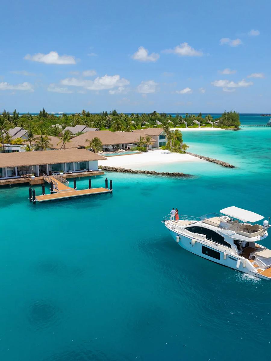 The private arrival jetty leading to The Residence's private cove