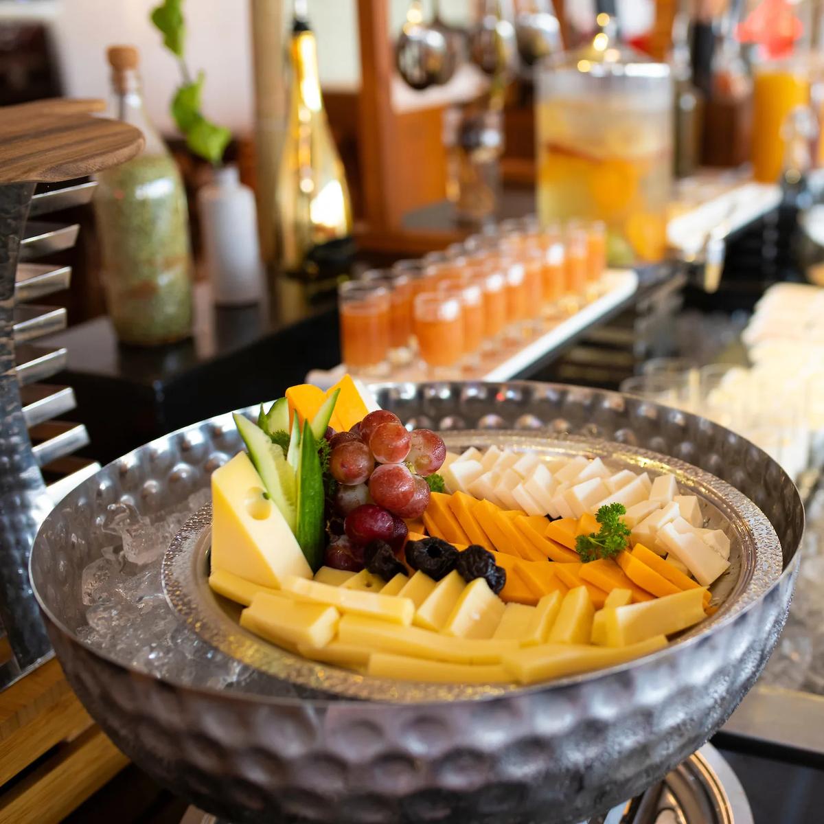 Research photography shared with Alita — the official site has no dedicated photo for Alita Lounge, the resort's ambient-music lounge with 24-hour workspace access