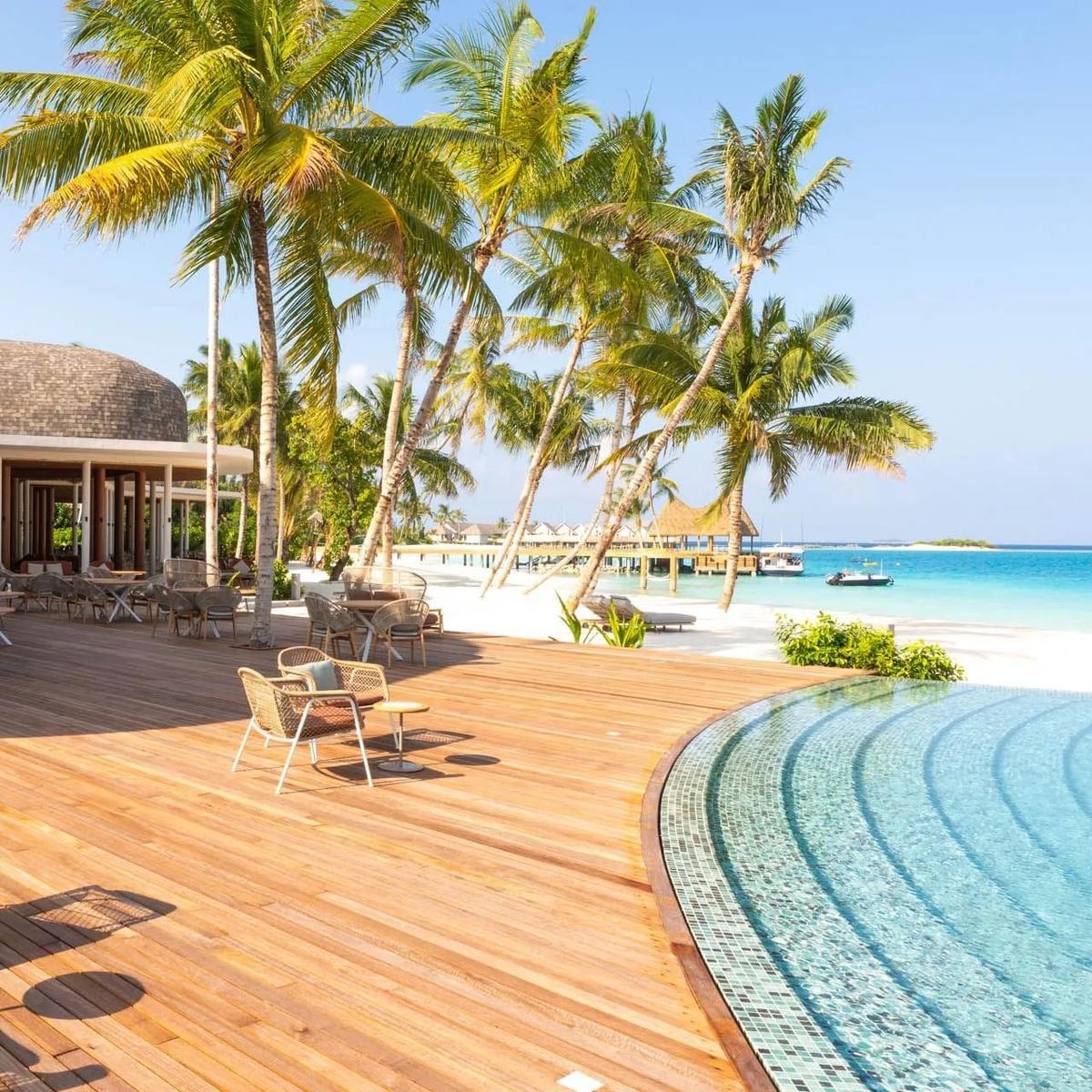 The Gallery, the buffet restaurant included on ananea Madivaru's Dine Around plan