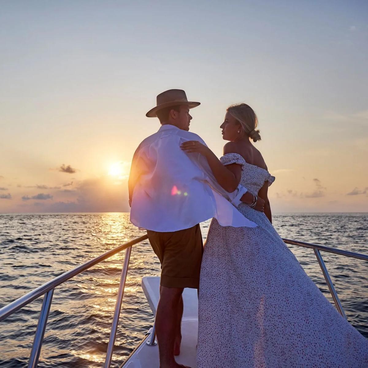 A sunset cruise departing from Grand Park Kodhipparu