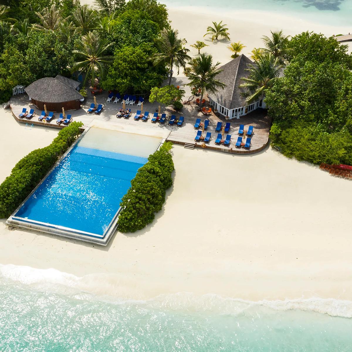 Aerial view of a Main Island beach bar — the closest photographed reference for Lagoon Bar, which has no dedicated factsheet photo