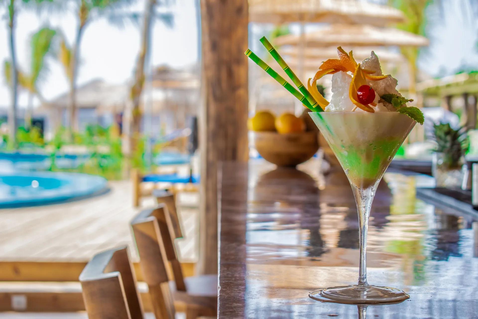 Cheers Bar, You & Me Maldives' poolside bar with nightly live music