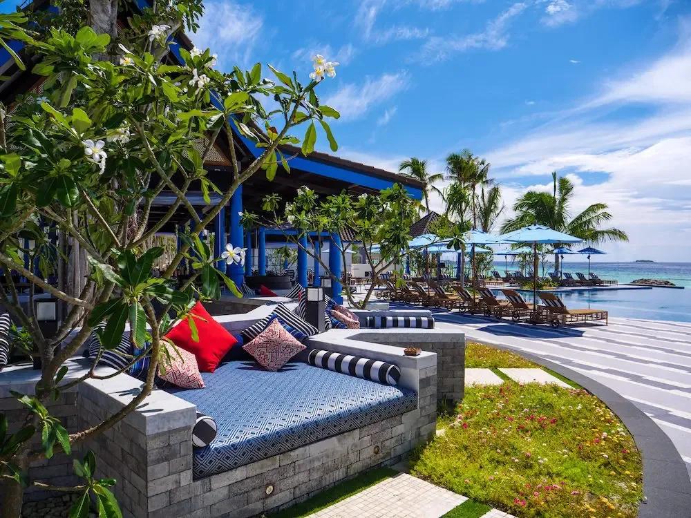 Pool Bar at SAii Lagoon Maldives