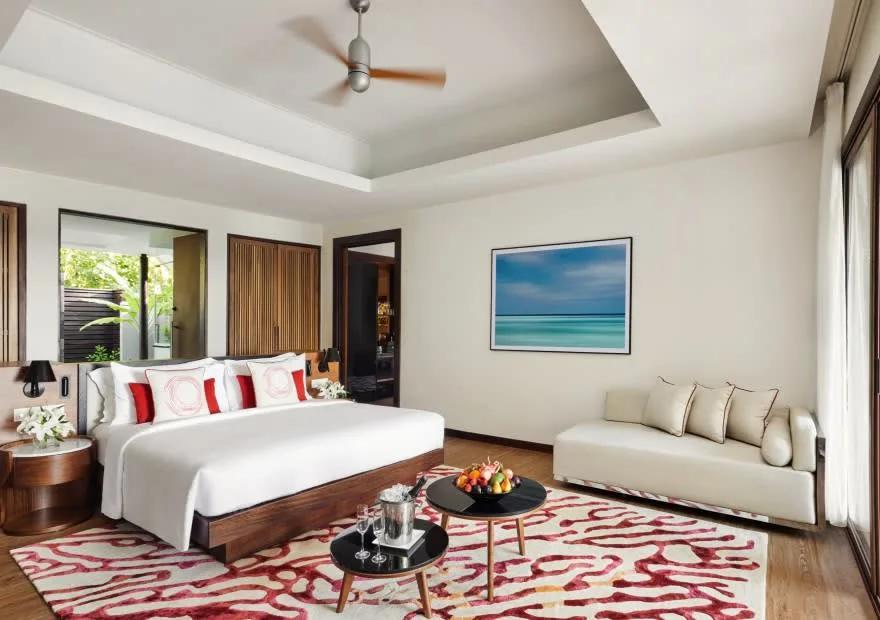 Master bedroom of a Deluxe Family Beach Pool Villa at Niyama