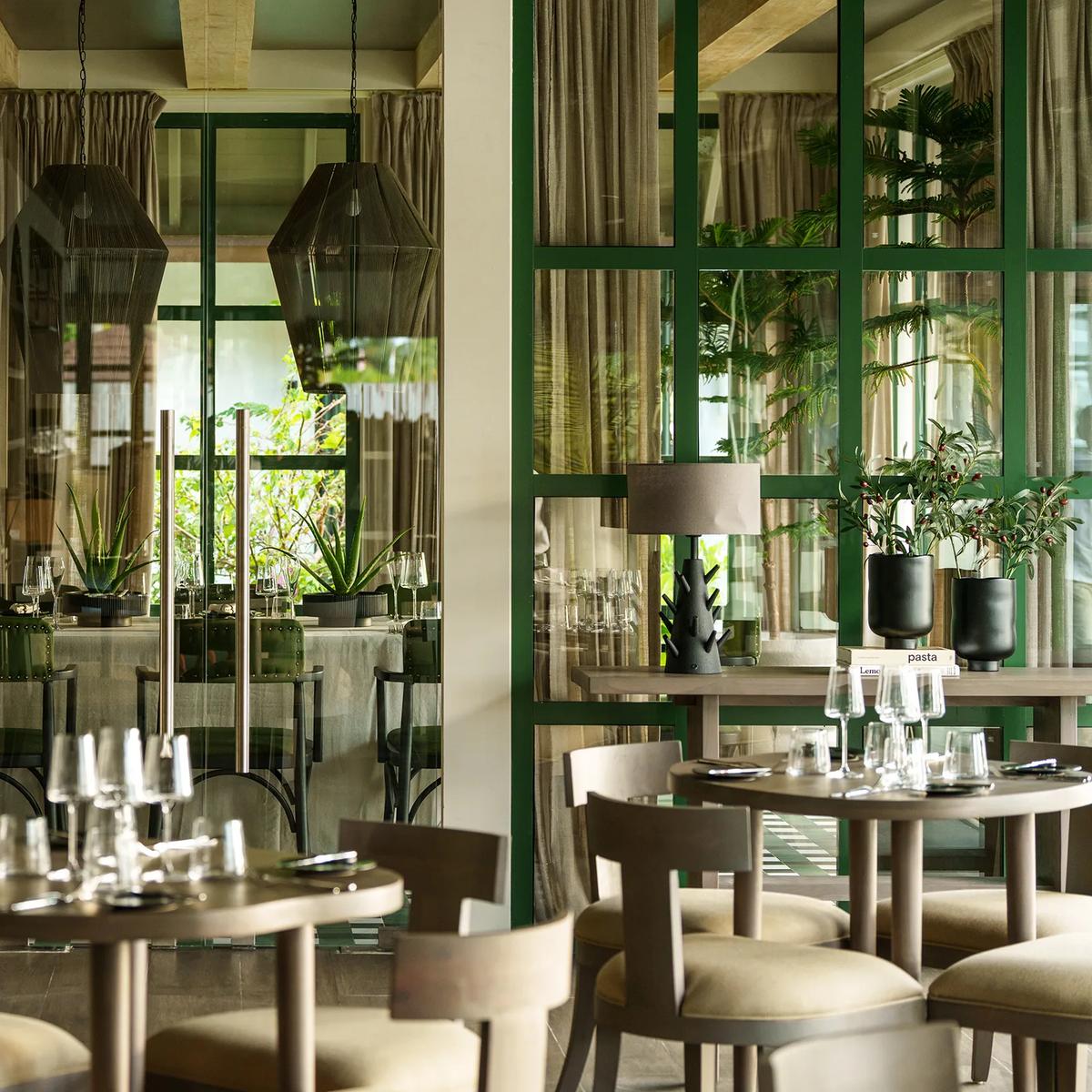 Interior dining room on Romance Island — the closest photographed reference for The Restaurant, which has no dedicated factsheet photo