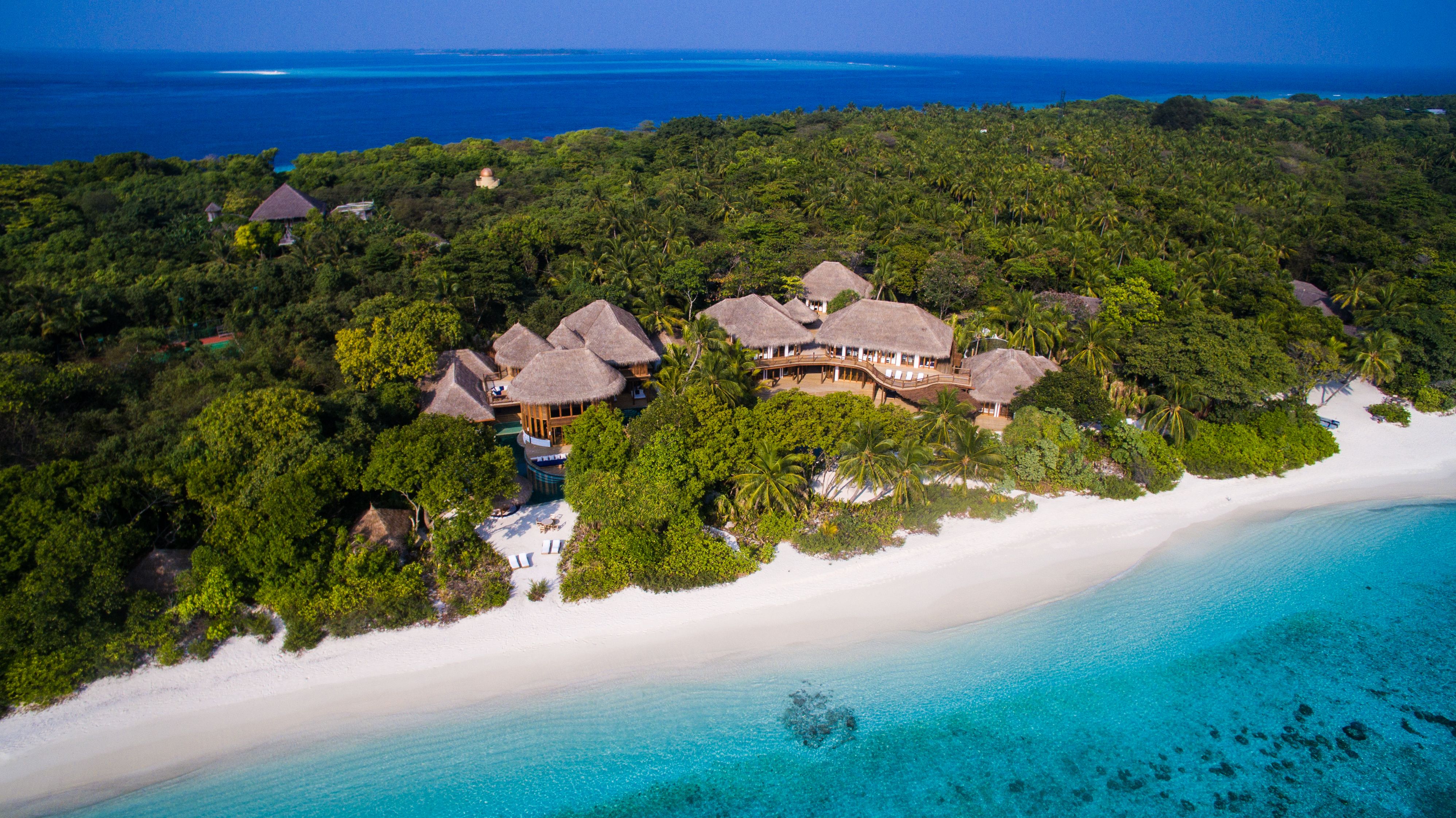 Maldives Beach Villas: Barefoot Privacy Just Steps from the Sea