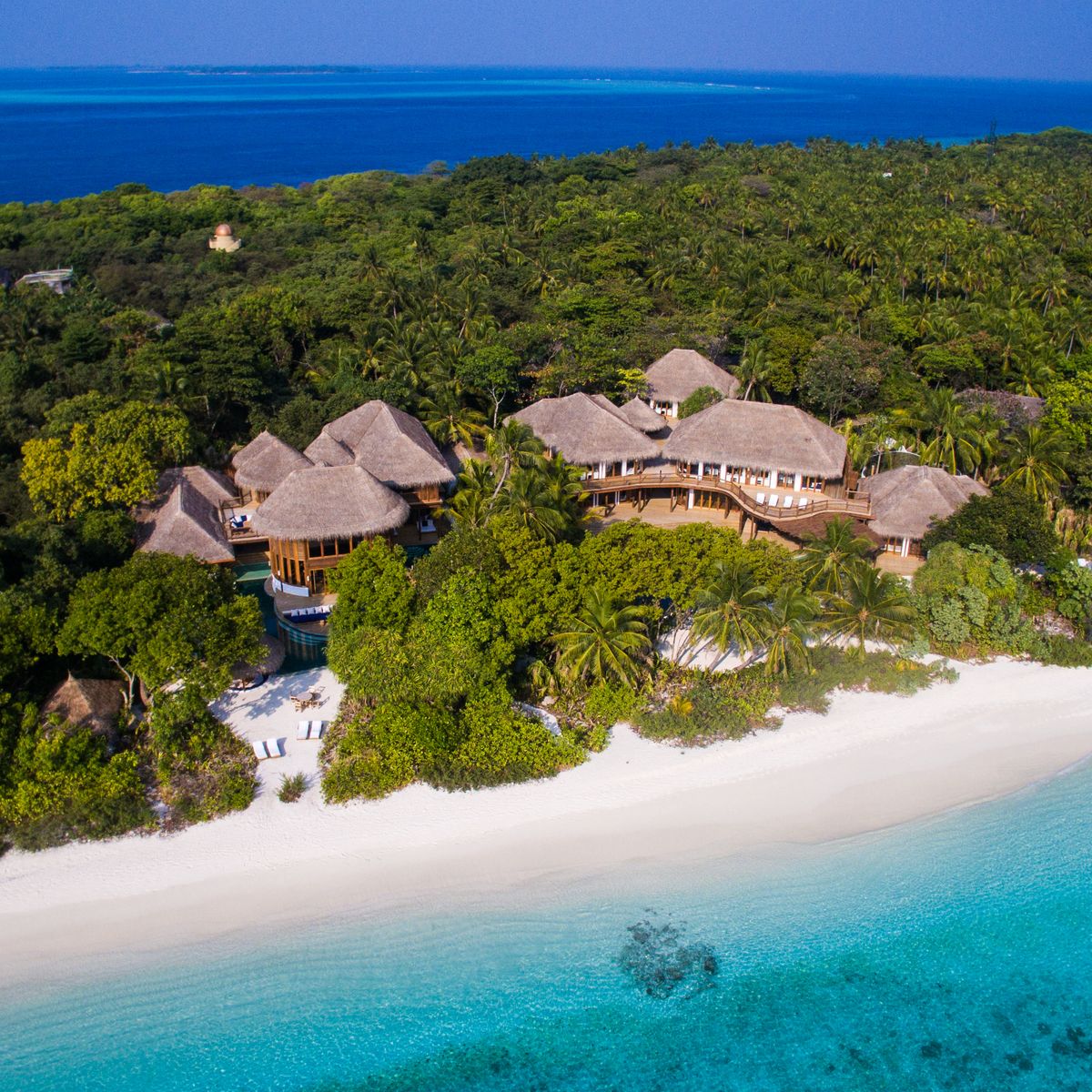 Maldives Beach Villas: Barefoot Privacy Just Steps from the Sea