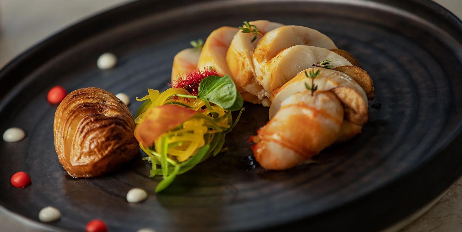 The dining room at Ocean, Kuda Villingili Resort Maldives' seafood restaurant
