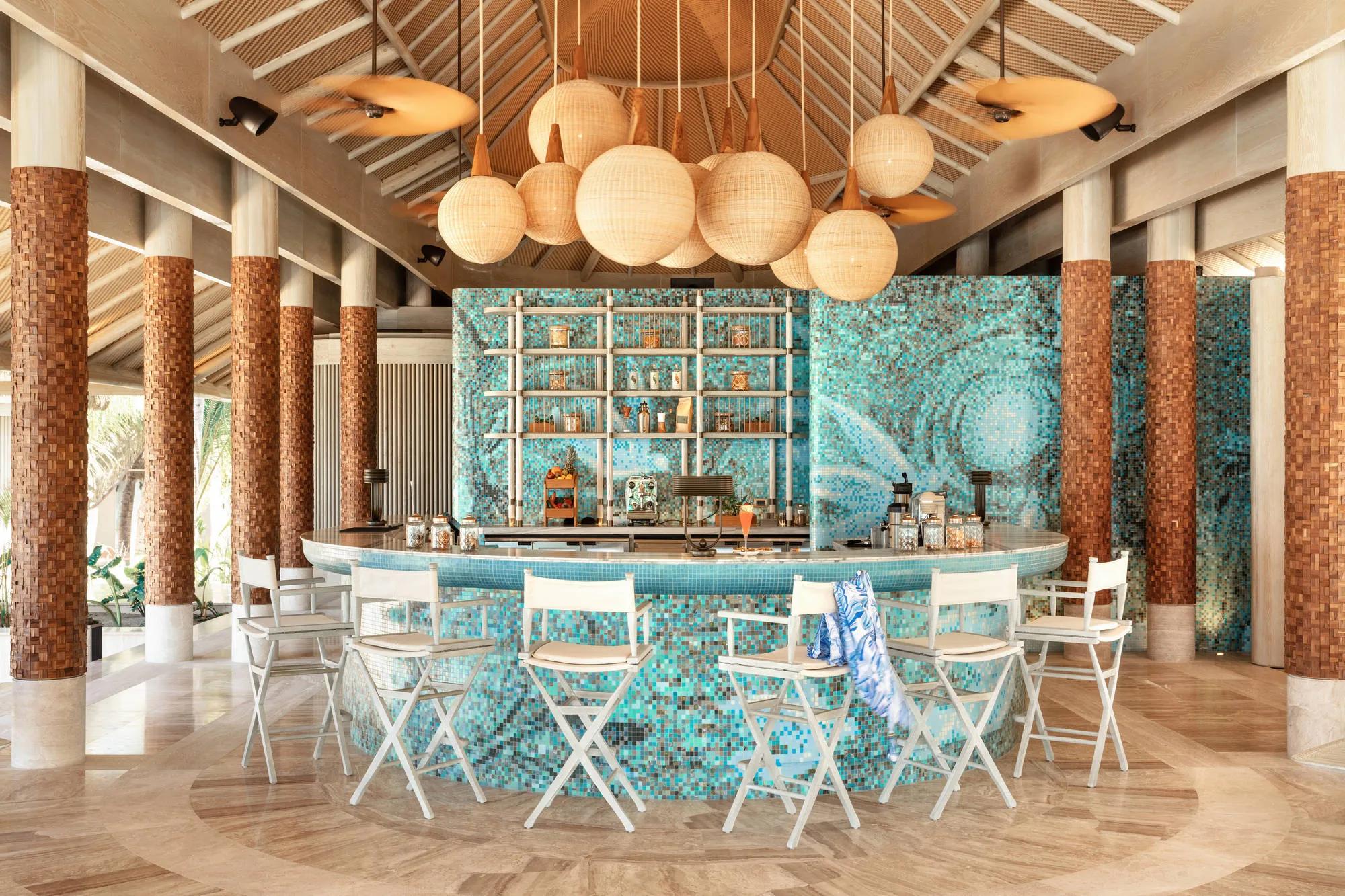 MOJO Bar, the all-day beverage counter within MOJO at Joali Being