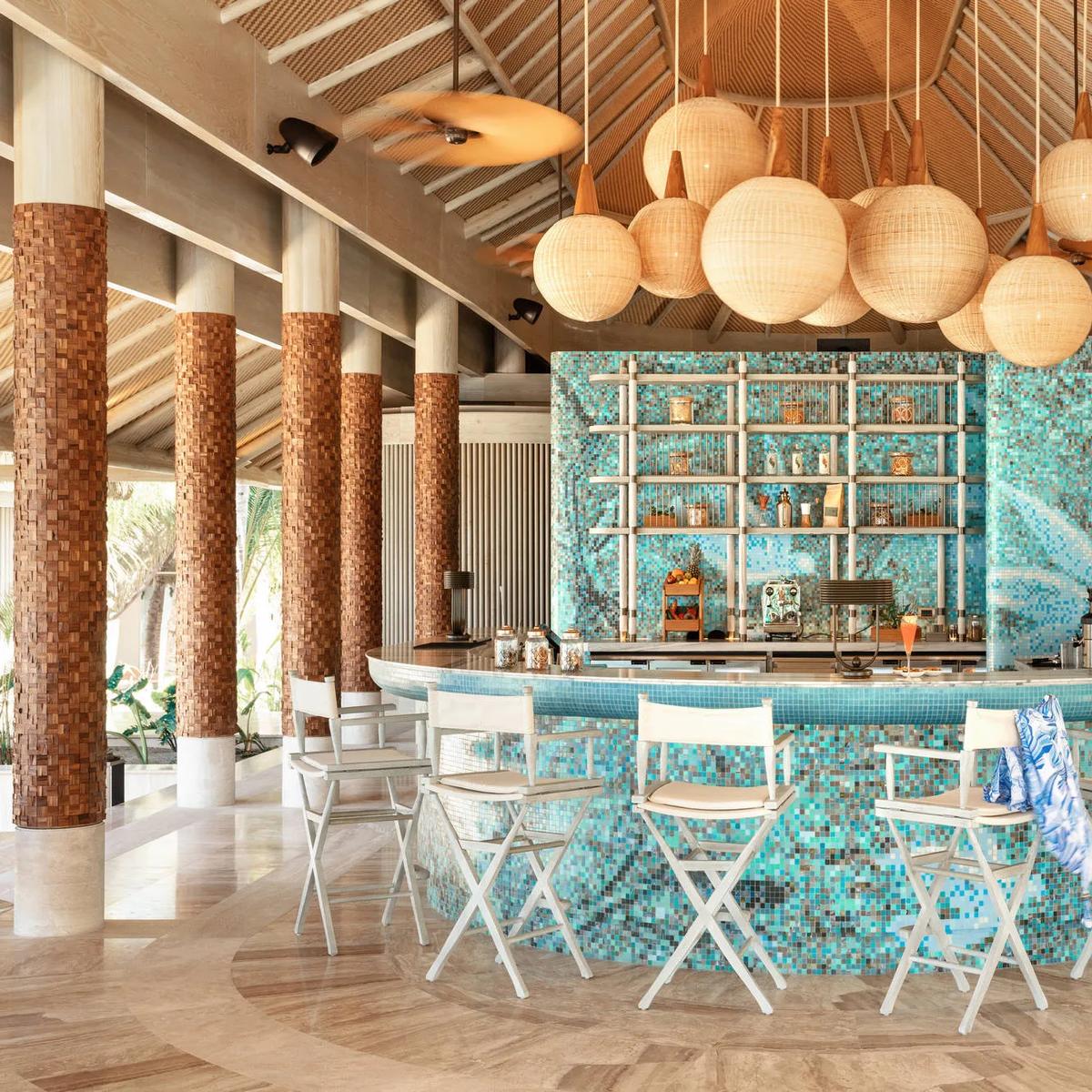 MOJO Bar, the all-day beverage counter within MOJO at Joali Being