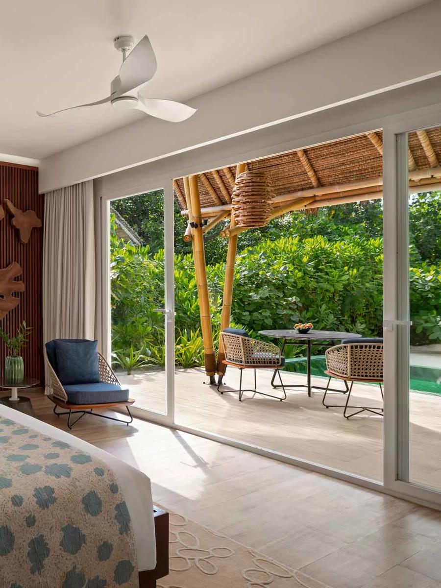 A Beach Villa with Pool's terrace and private 5x3 m pool