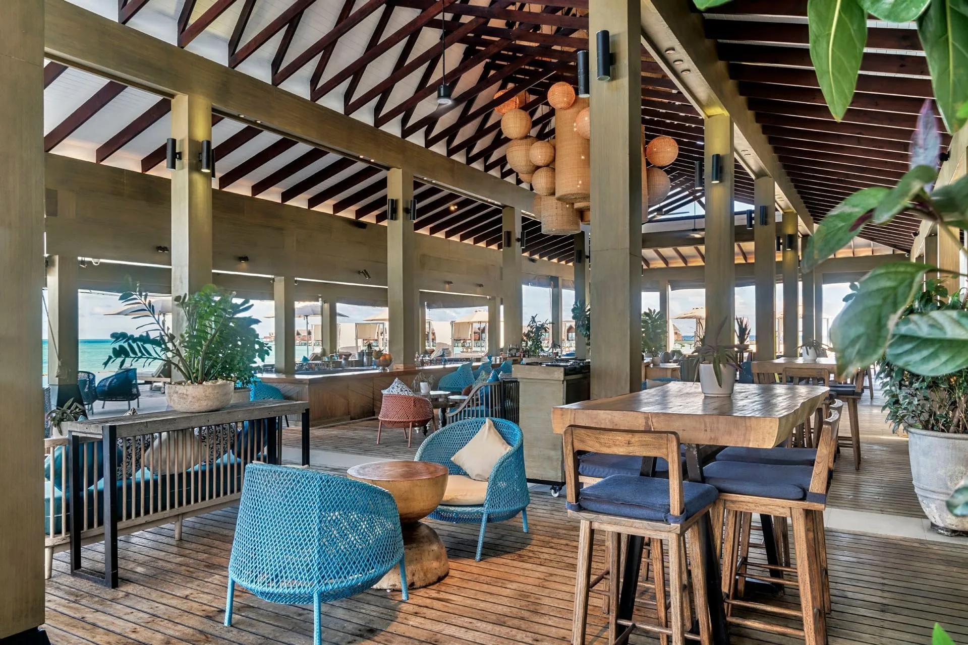 Breeze Poolside Dining & Bar