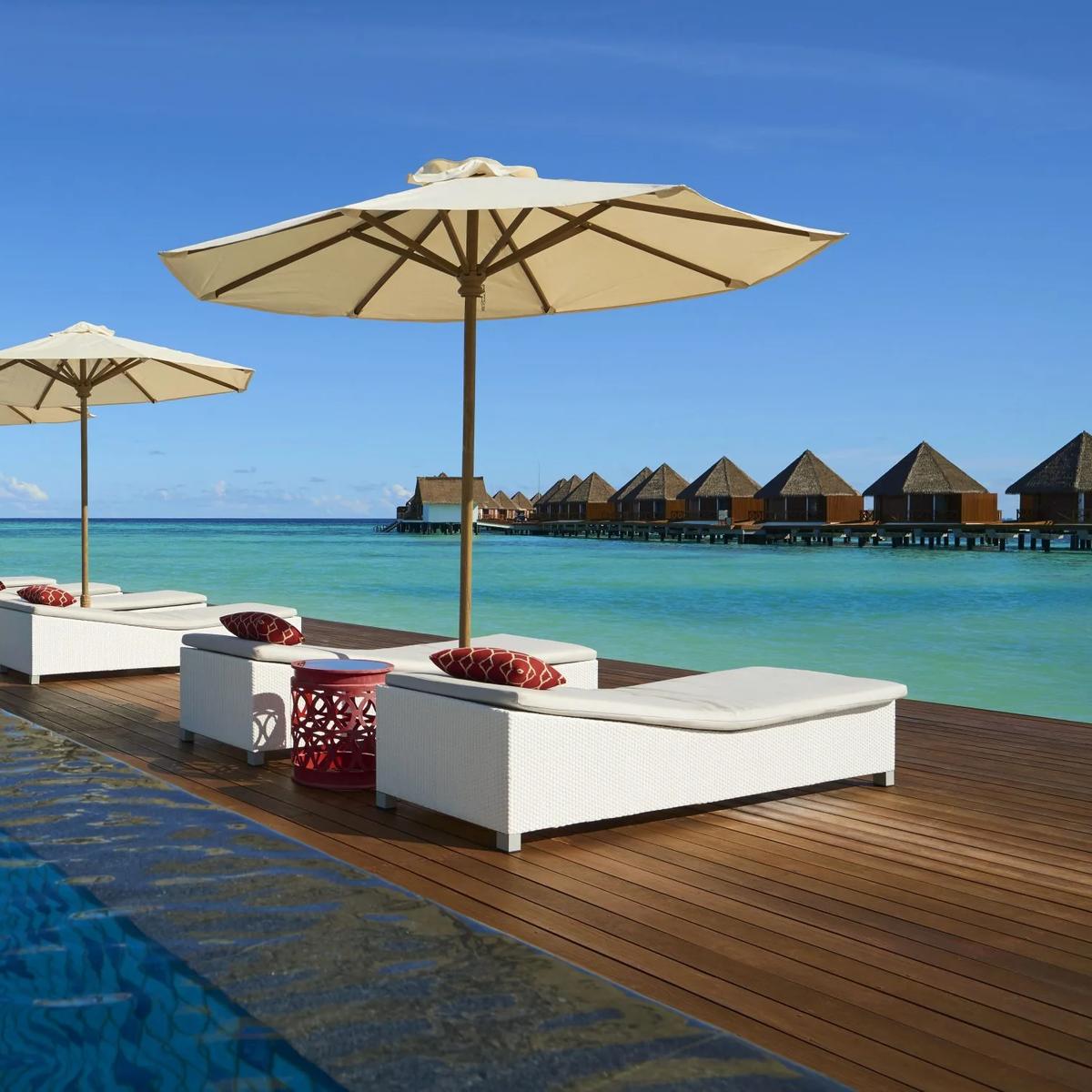The Pool Bar beside the main pool at Mercure Maldives Kooddoo Resort