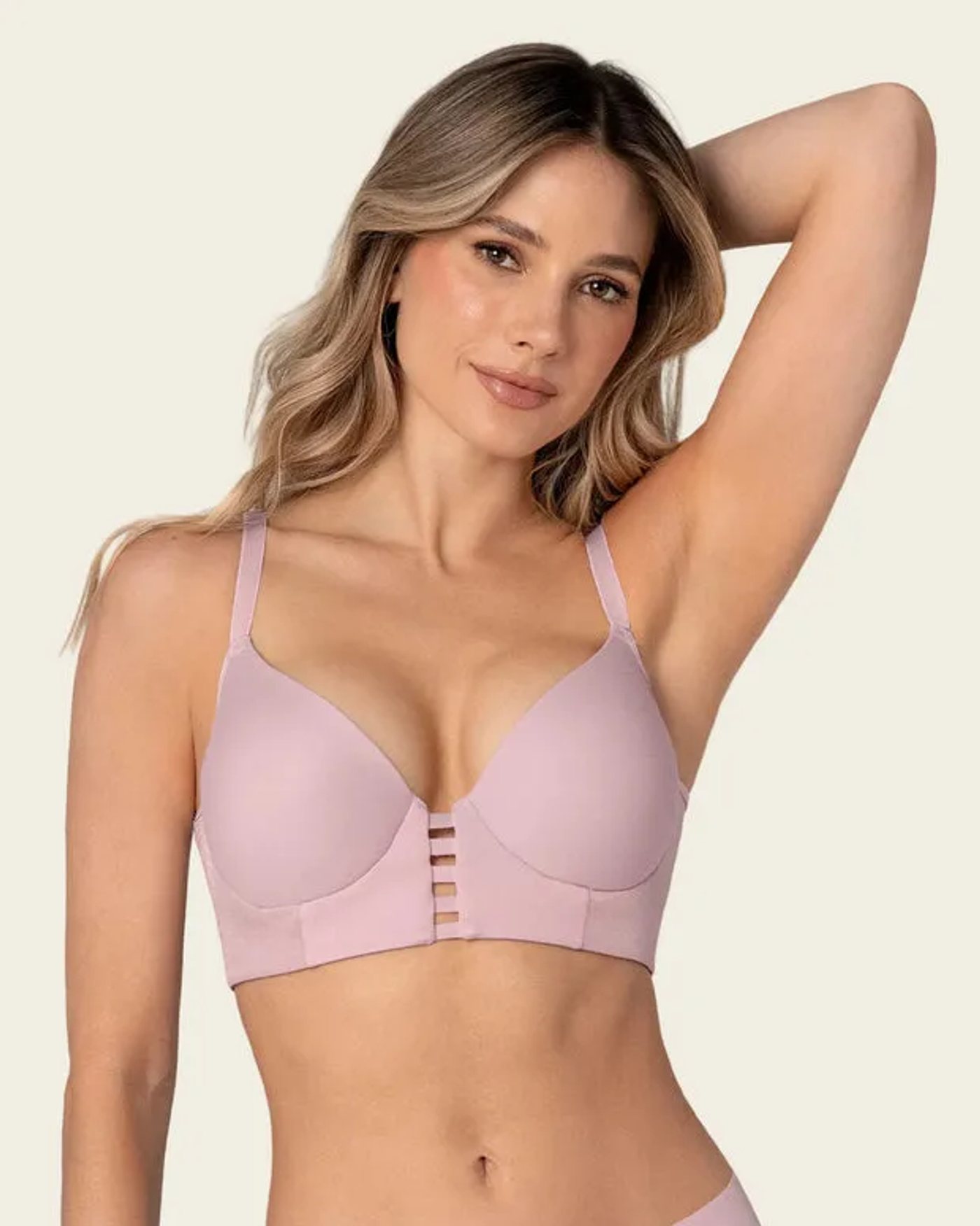Brasier triangular de realce alto y buen cubrimiento · Ref. 91010 · Color 459