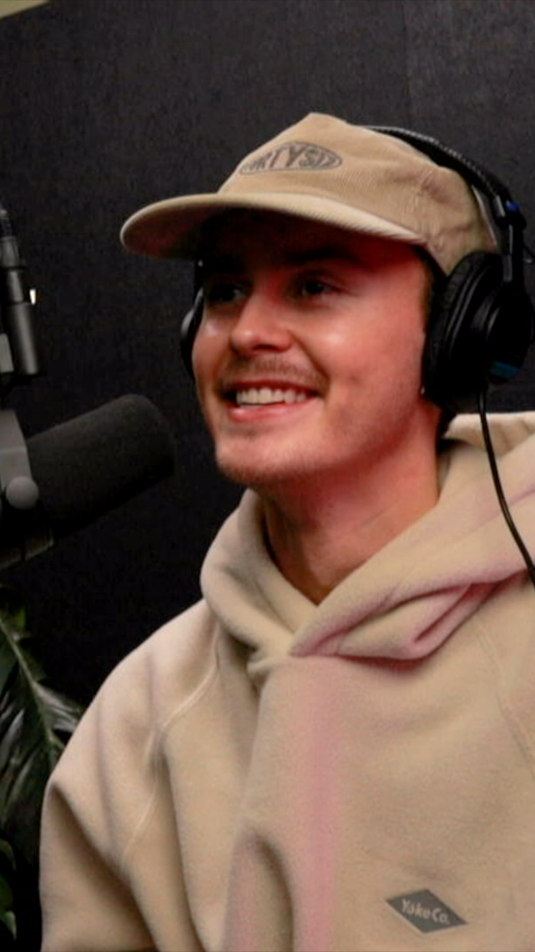 Jonas Braaten, influenser, pod i trafikken