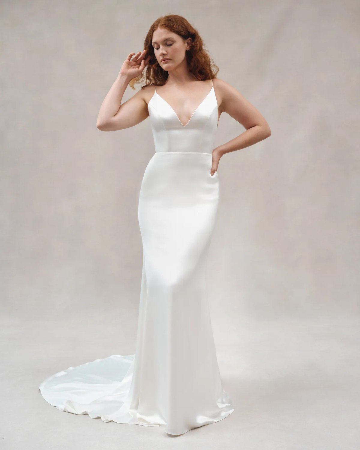 princess polly baby blue dress White bridesmaid dresses: a wedding faux pas, or a forgotten tradition?  Let’s dive into their surprising history! 🤍🤍🤍, Birdy Grey real weddings  photo credits:, 1. White dresses , Bride: main image 0