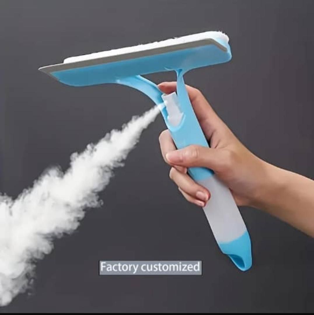 Double sided glass cleaner