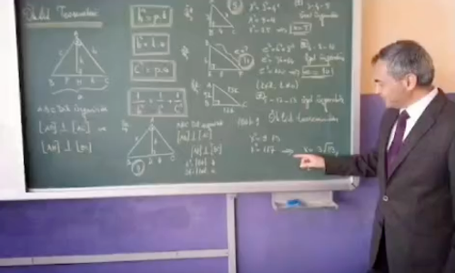 Tahtadan Kâğıda, Kâğıttan Gönüllere