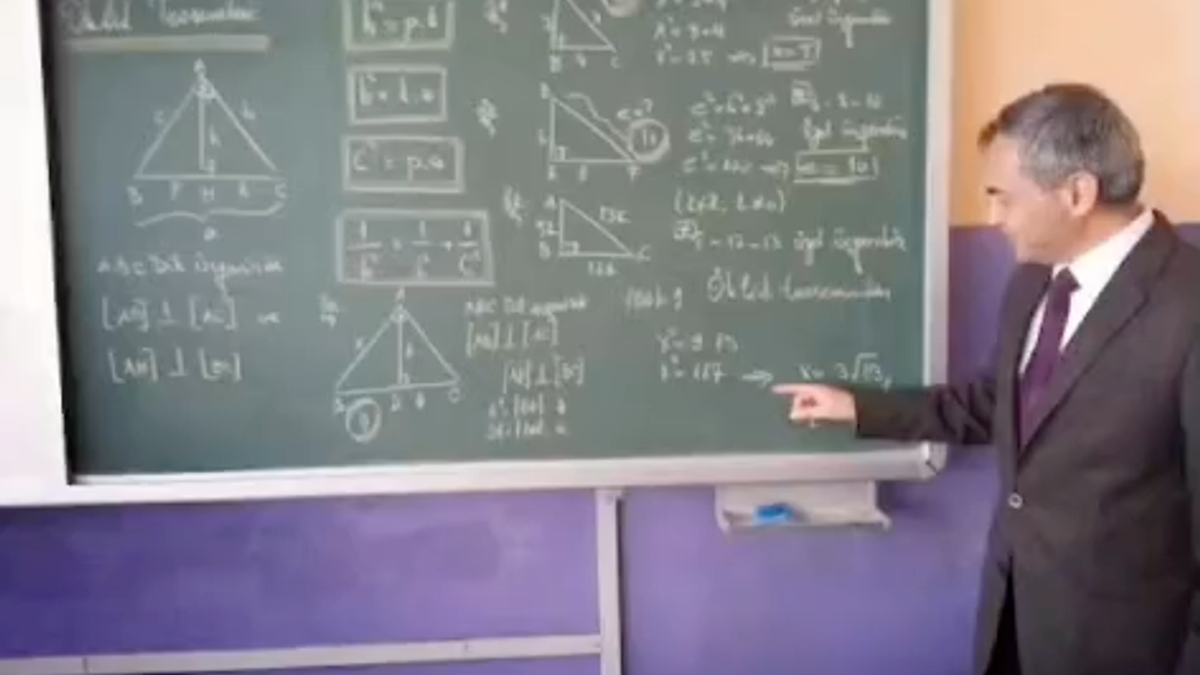 Tahtadan Kâğıda, Kâğıttan Gönüllere
