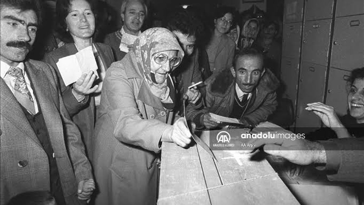 SEÇİM, DEMOKRASİ VE SİYASAL PARTİLER