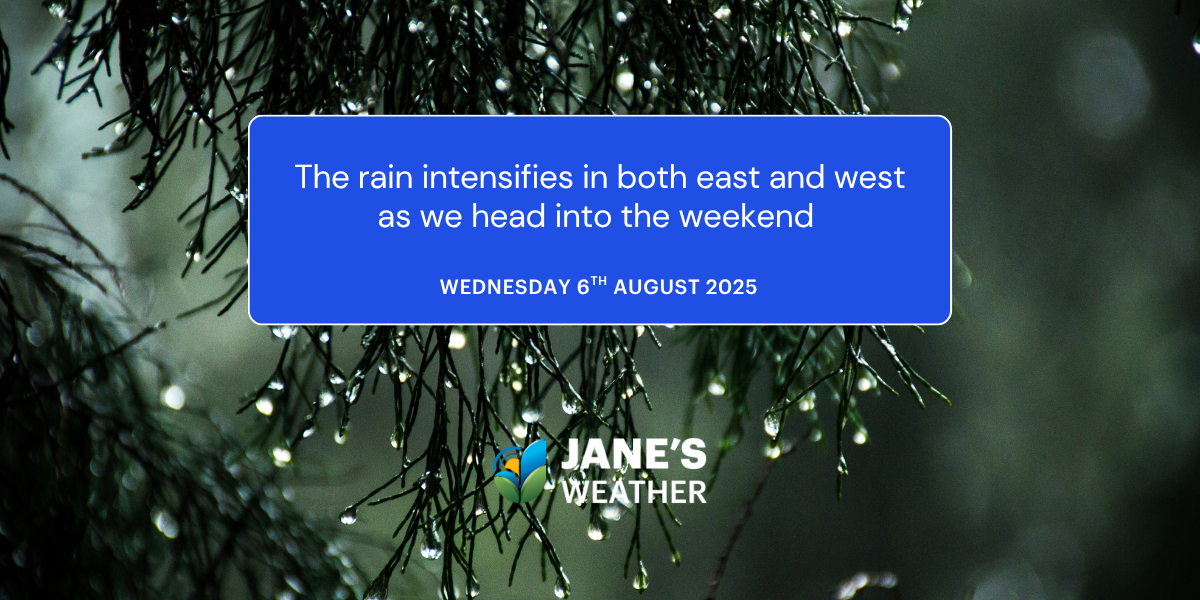 The rain intensifies in both east and west as we head into the weekend 