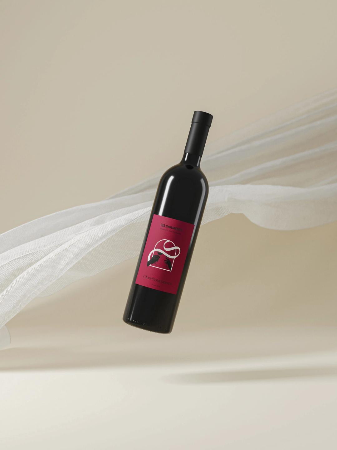 3D product rendering and graphic design for Clos des Saumanes, Brand design