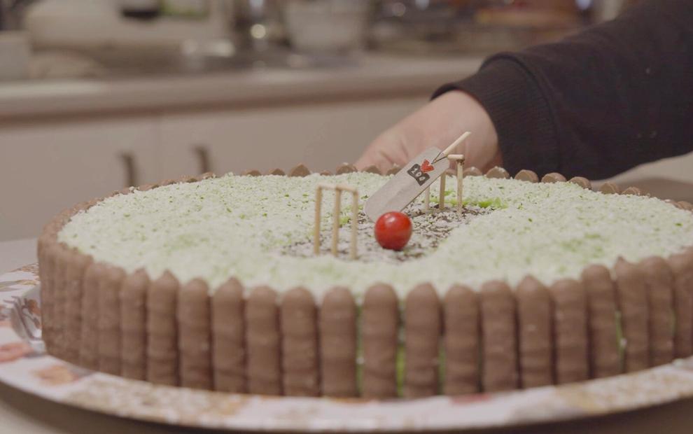 Solo Residency: Thea and Bonnie bake a Women’s Weekly cricket cake