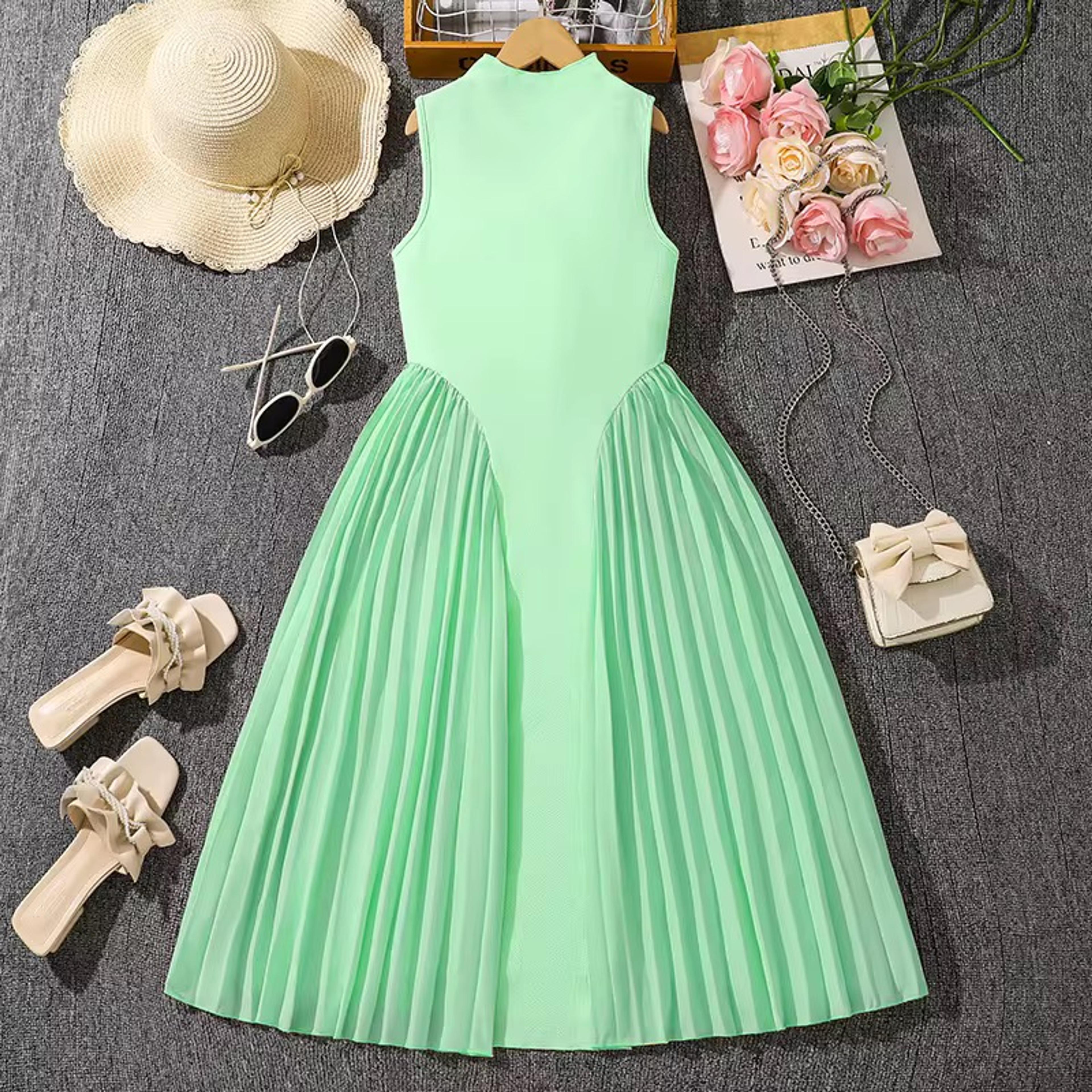 Girls' Unique Pleated Dress thumbnail 2
