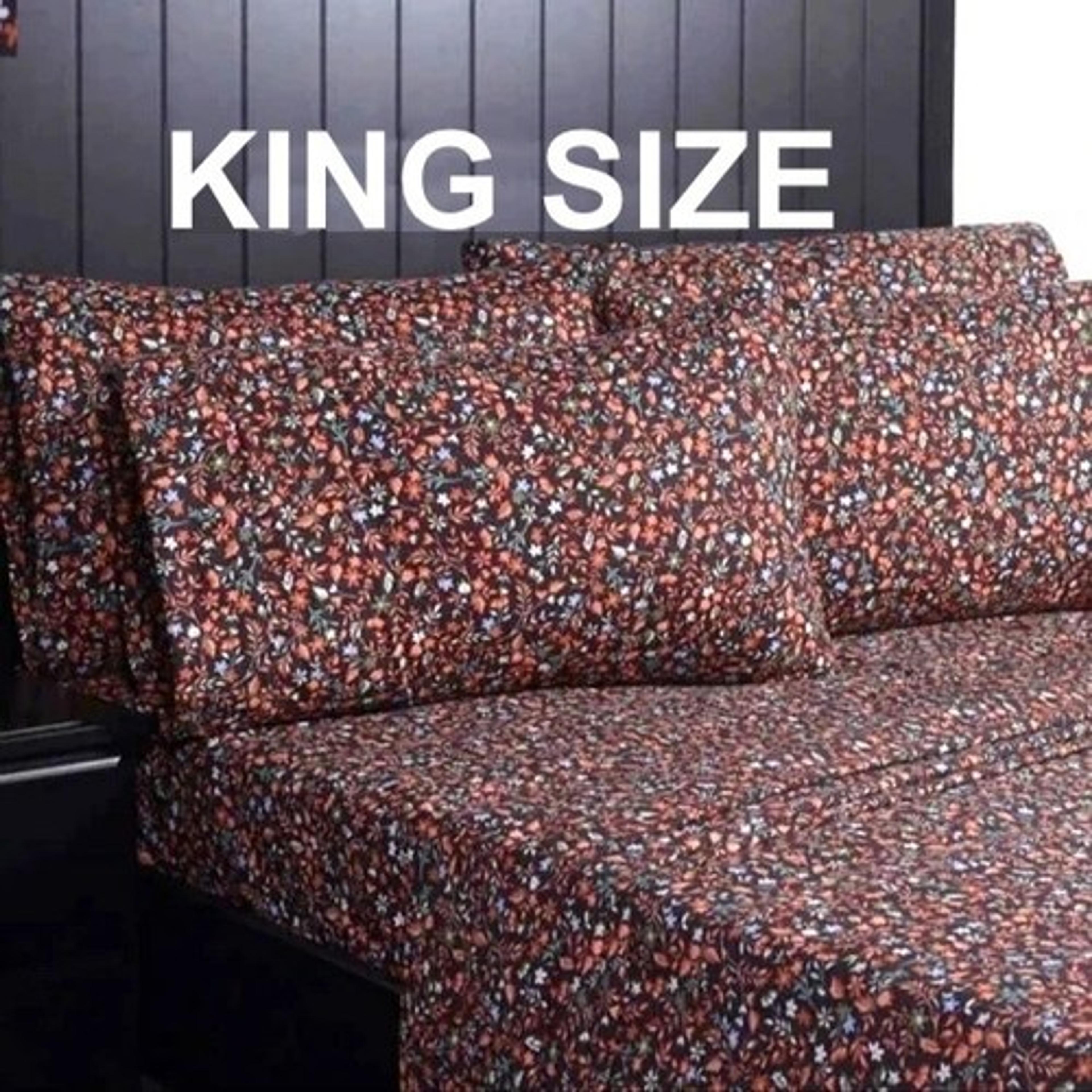 Premium 6-Piece Bedsheet Set thumbnail 6
