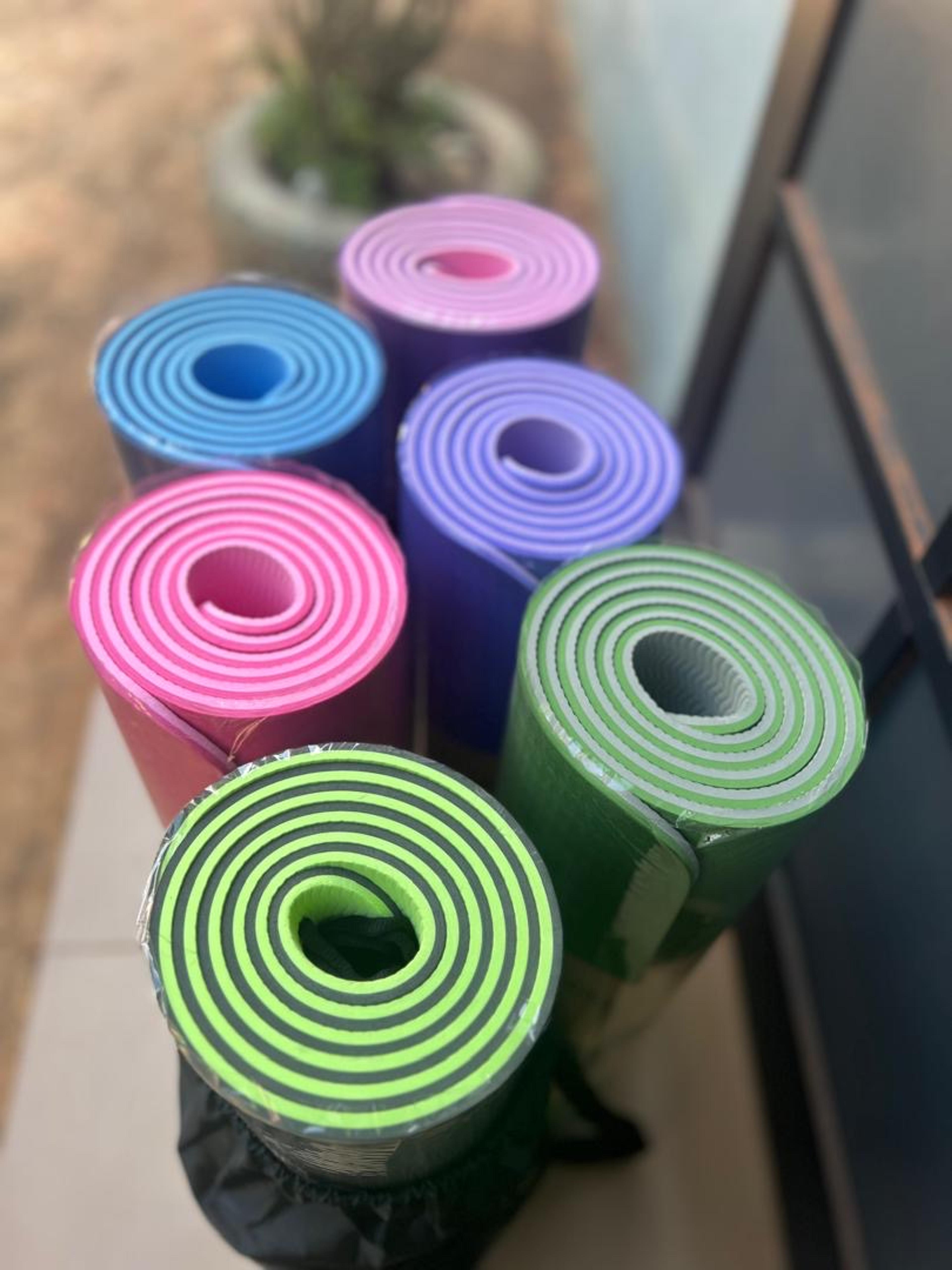 Double-Sided Yoga Mat - 8mm thumbnail 8