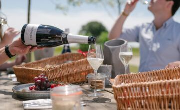 Gusbourne pouring