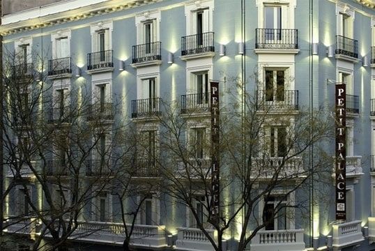 Petit Palace Art Gallery Hotel
