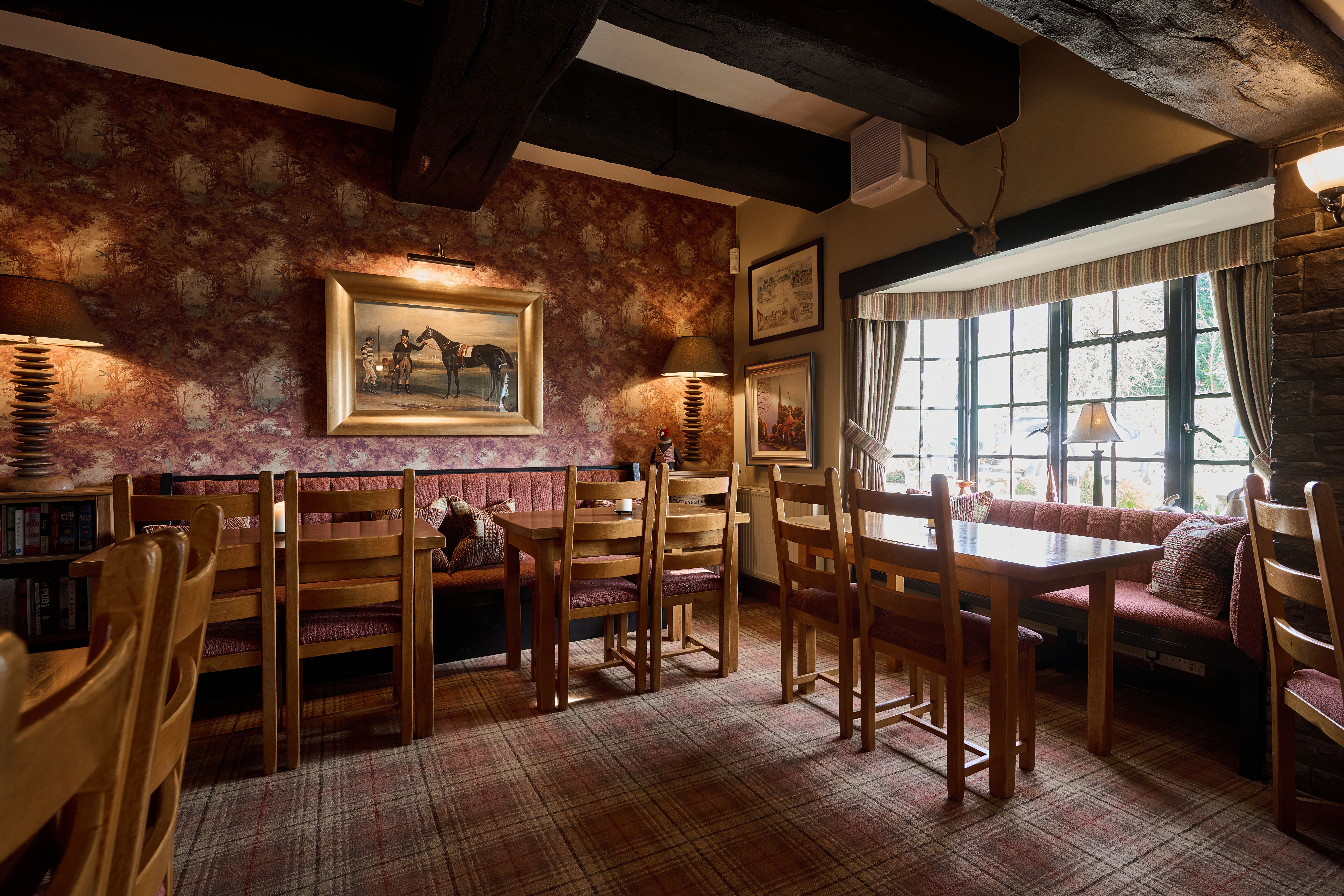The Pipe and Glass Inn