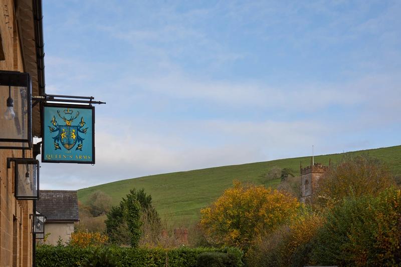 The Queen's Arms