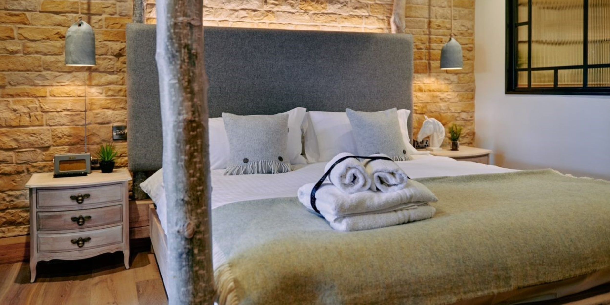 wild-thyme-honey-cirencester-good-hotel-guide-expert-review
