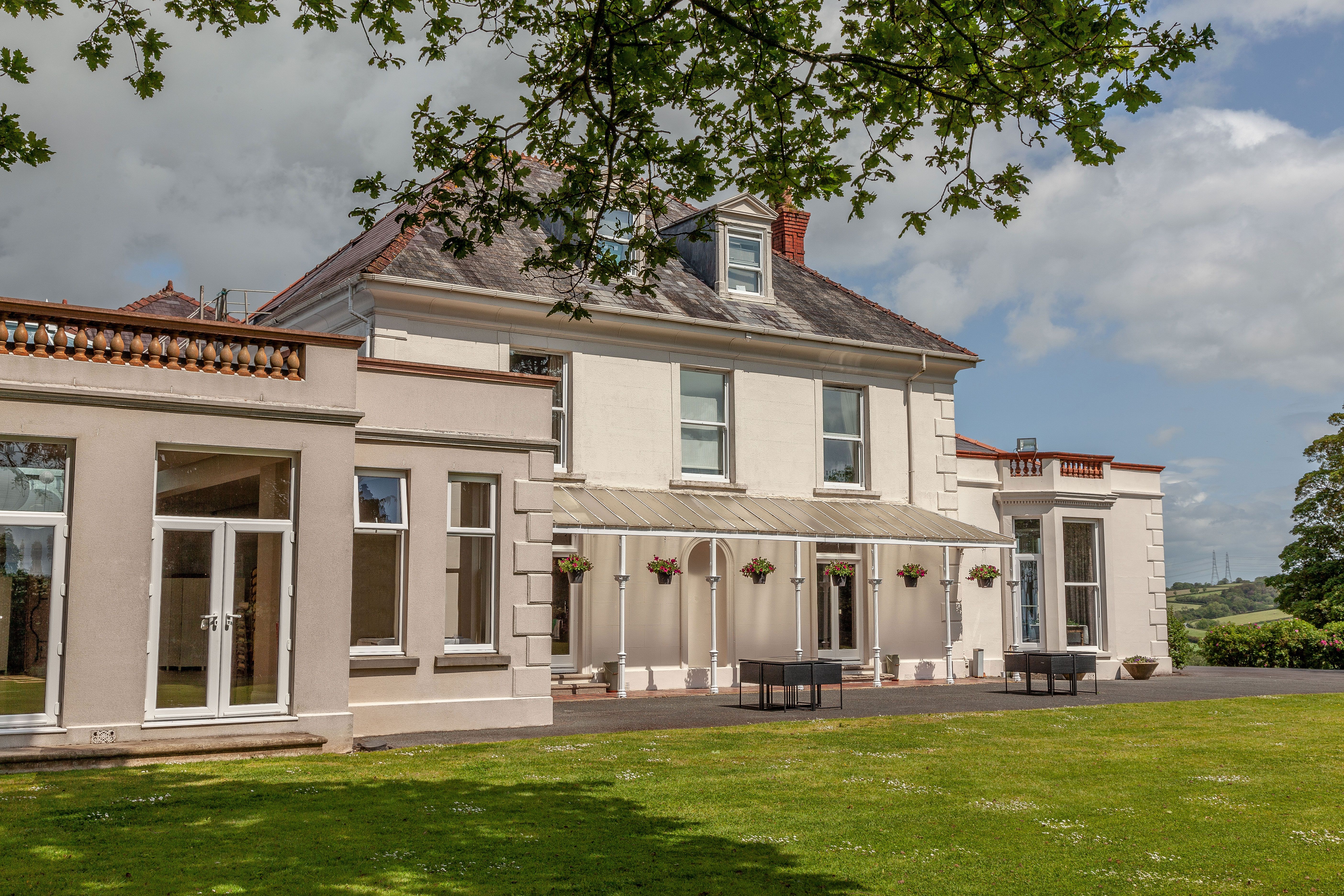 Mansion House Llansteffan