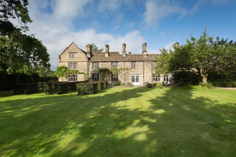 Top 10 hotels in the Peak District