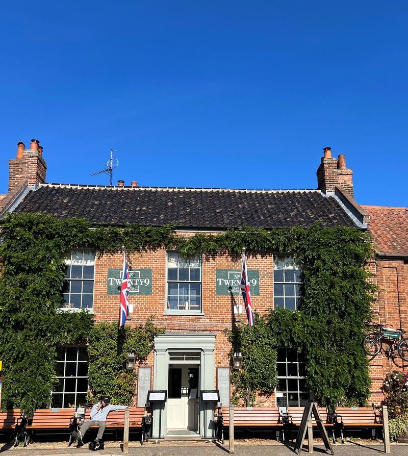 No Twenty9 Bar and Restaurant with Rooms