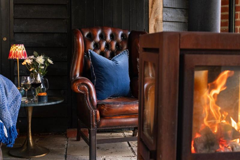 The Bull & The Pear Tree Inn