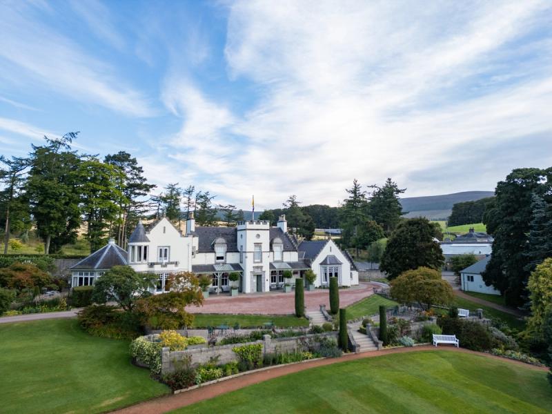Douneside House