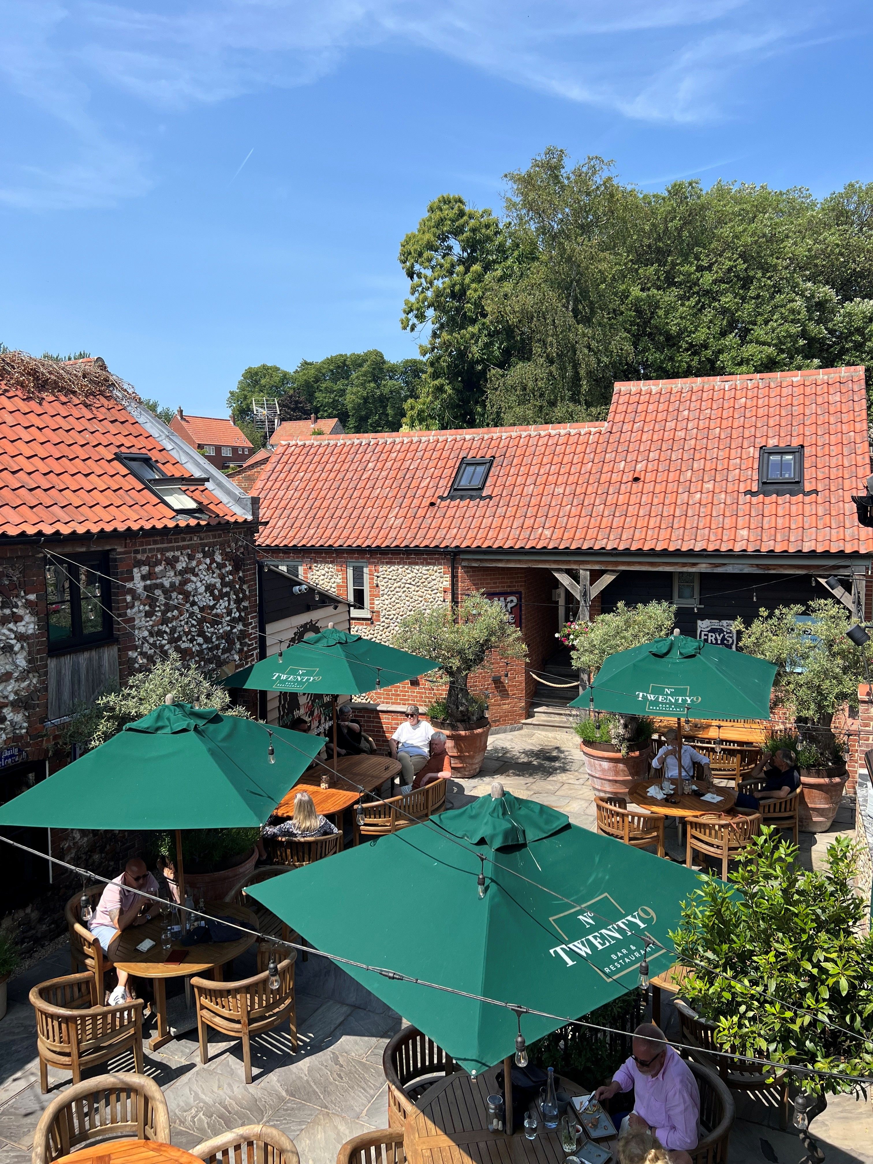 No Twenty9 Bar and Restaurant with Rooms