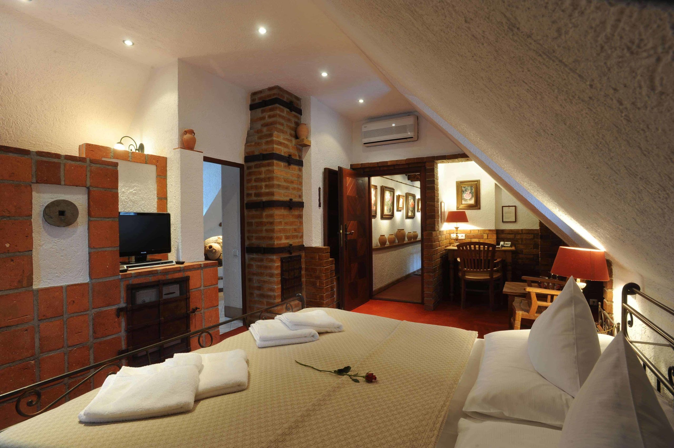 Romantik Hotel U raka