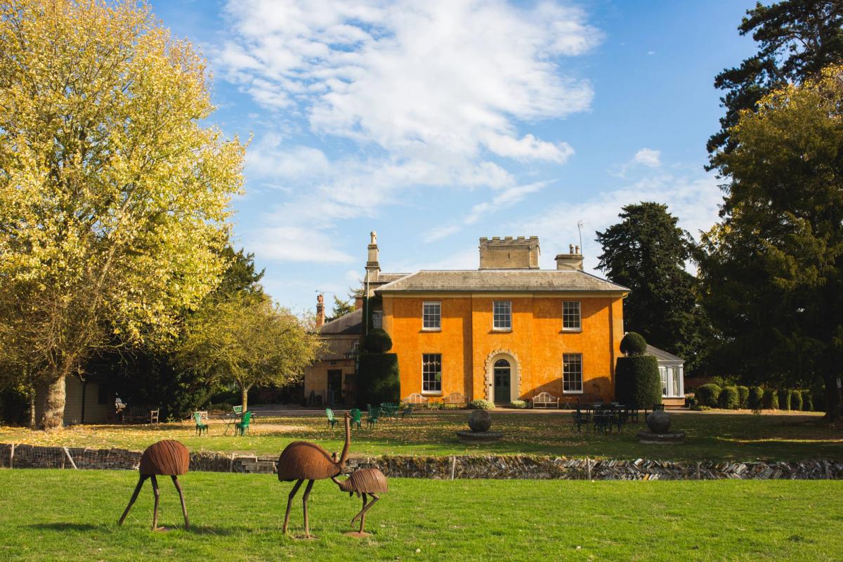 Langar Hall